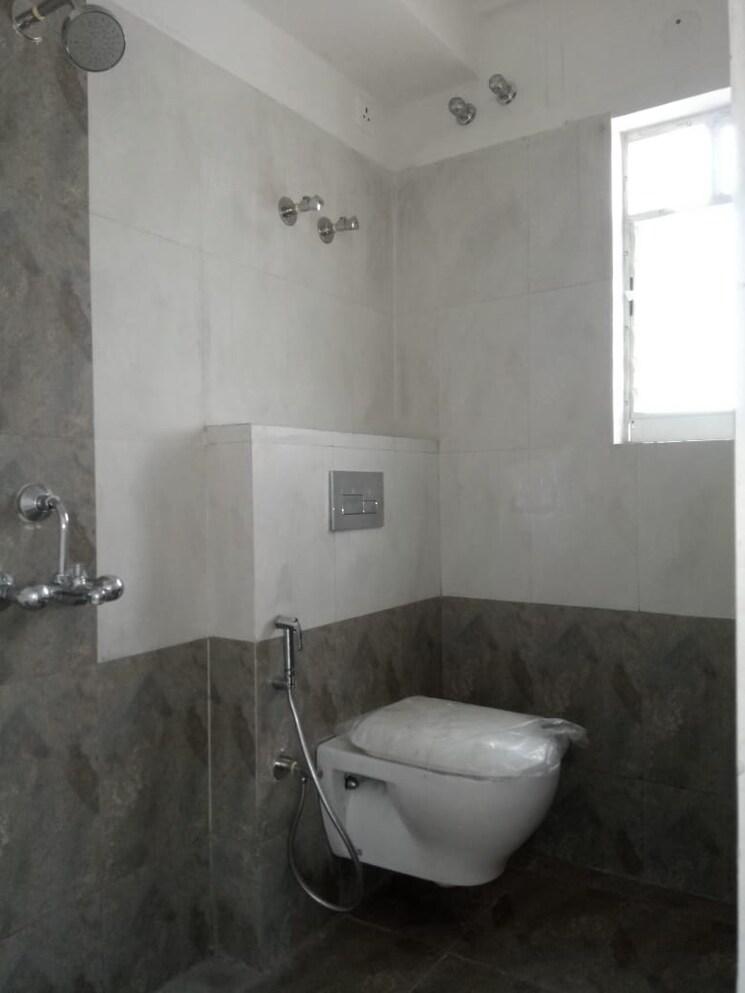 Bathroom, eden-tolly-signature-plus 3 Bedroom 1365 Sq.Ft. Apartment In Tollygunge Kolkata 8931526
