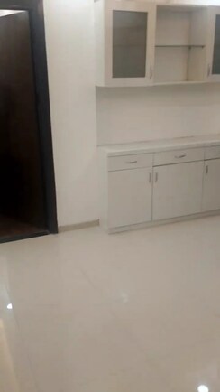 3 BHK Builder Floor For Sale in BPTP Parkland Pride