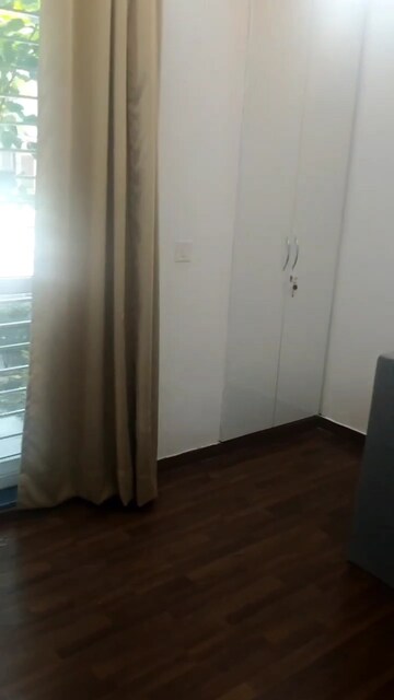 Room in 3 BHK Builder Floor at BPTP Parkland Pride, Sector 77 – for Sale