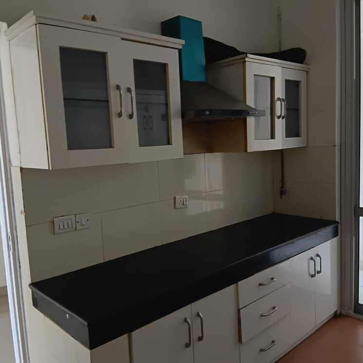 Kitchen, pioneer-park-phase-1 3 Bedroom 2250 Sq.Ft. Apartment In Sector 61 Gurgaon 8931586