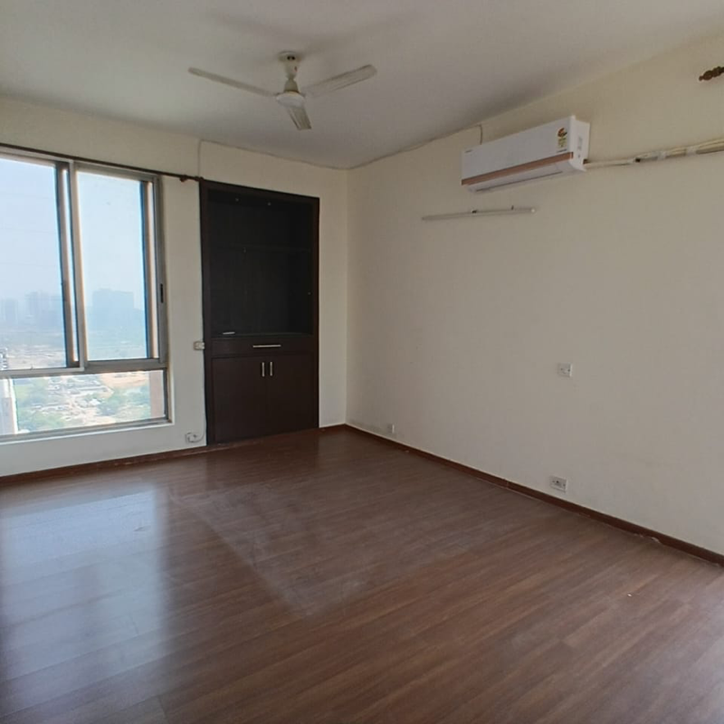 3 BHK + Servant Room Apartment For Rent in Pioneer Park Phase 1