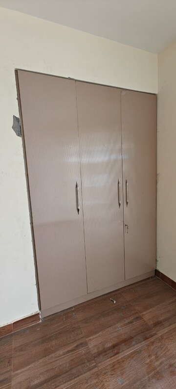 Bathroom in 2 BHK Apartment at Ansal Highland Park, Sector 103 – for Rent