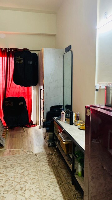 Master Bedroom in 1 BHK Apartment at Paramount Golfforeste, Zeta I Greater Noida – for Rent