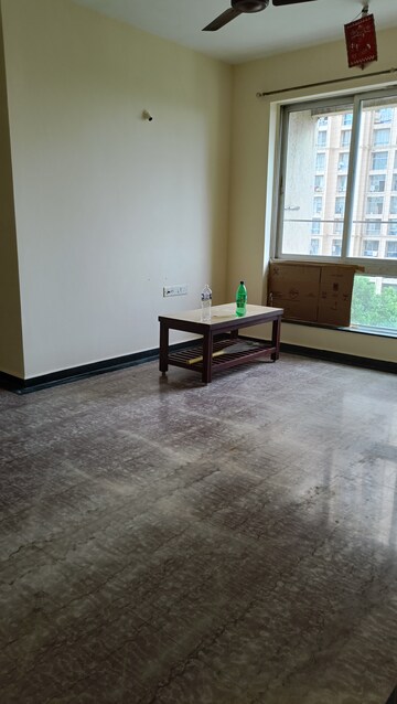 Bedroom in 2 BHK Apartment at Hiranandani Estate, Ghodbunder Road – for Rent