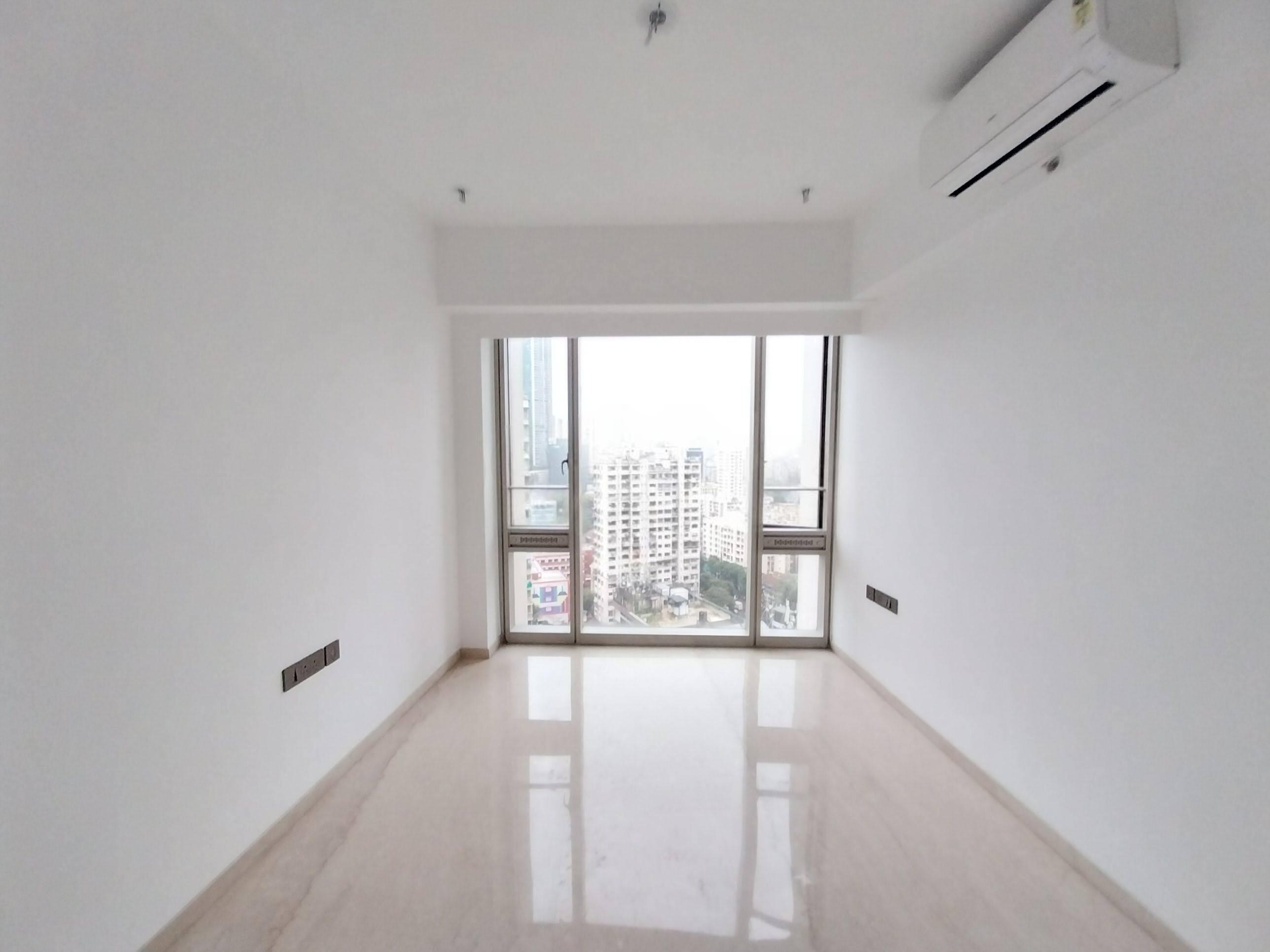 3 BHK + Servant Room Apartment For Rent in Lodha Trump Tower