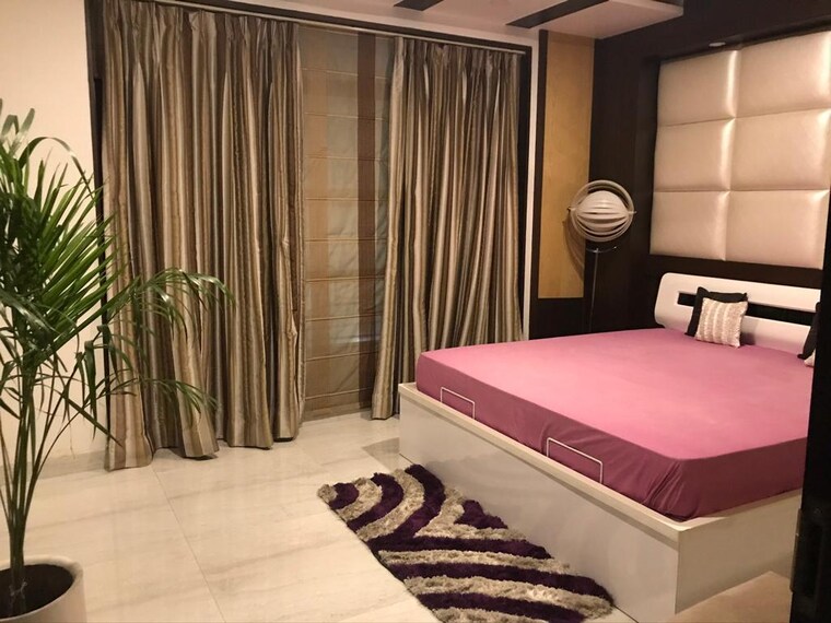 Room, sector 12 dwarka 3.5 Bedroom 2000 Sq.Ft. Apartment In Sector 12 Dwarka Delhi 8931644