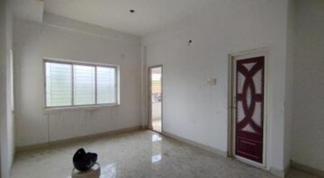 Room in 2 BHK Apartment at Behala – for Sale