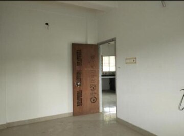 Room in 2 BHK Apartment at Behala – for Sale
