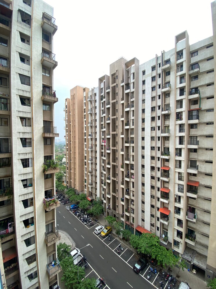 Listing Cover Image