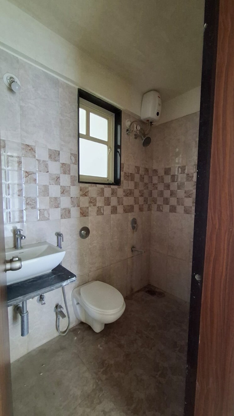Bathroom, kohinoor-tinsel-county 2 Bedroom 860 Sq.Ft. Apartment In Hinjewadi Pune 8931635