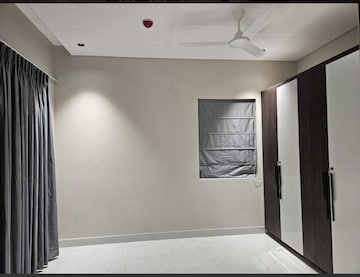 Room in 3 BHK Apartment at Poulomi Avante, Kokapet – for Rent