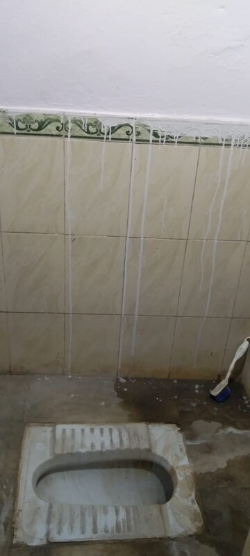 Master Bedroom in 2 BHK Builder Floor at Kishangarh – for Rent