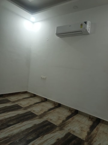 Room in 3 BHK Independent House at GMADA Eco City, North Mullanpur – for Rent