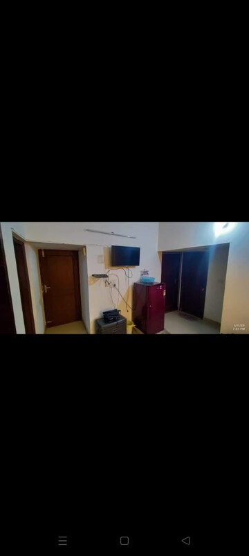Bedroom in 3 BHK Builder Floor at Palam Vihar – for Rent