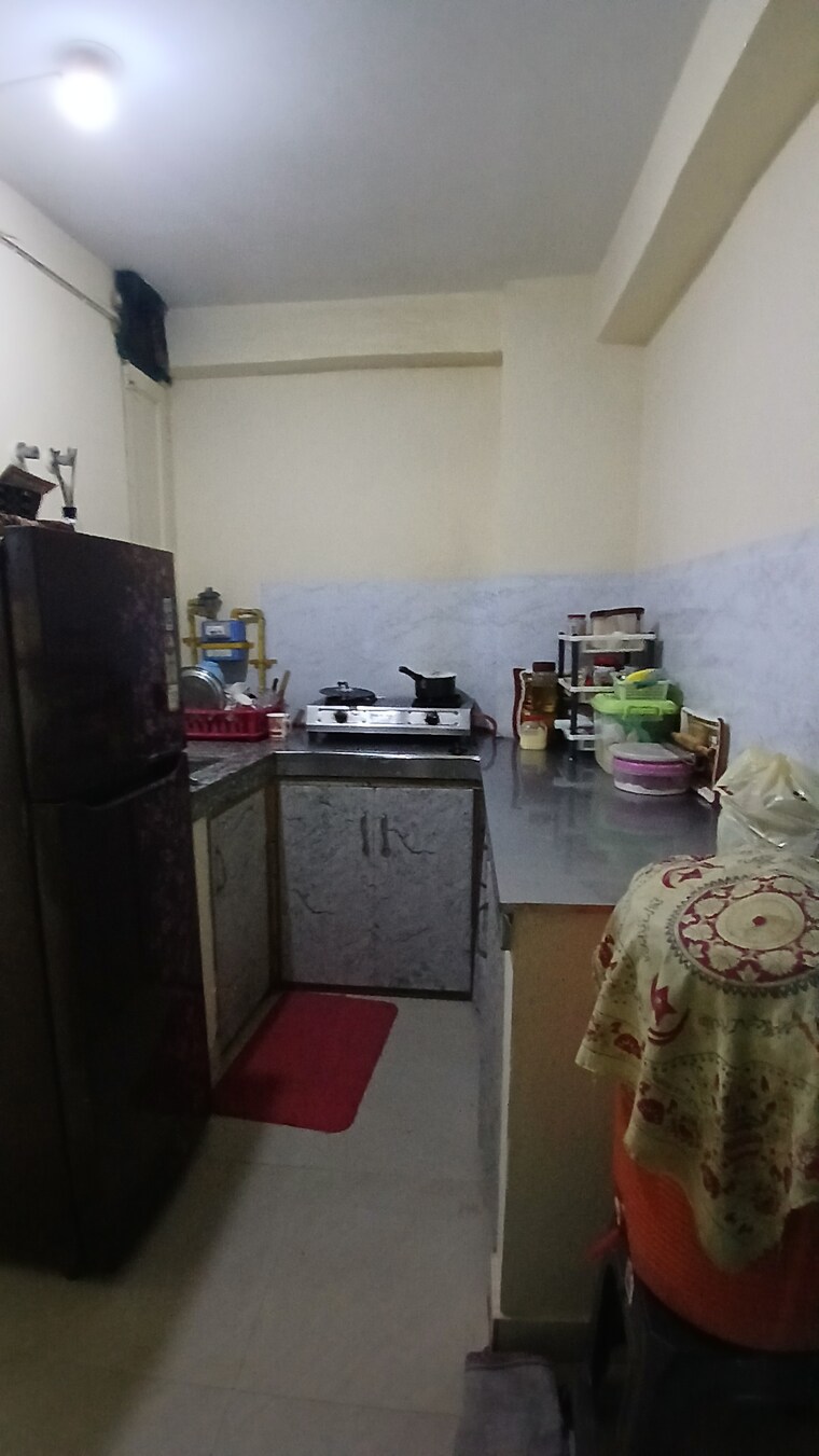 Kitchen, zakir nagar 3 Bedroom 900 Sq.Ft. Apartment In Zakir Nagar Delhi 8931678