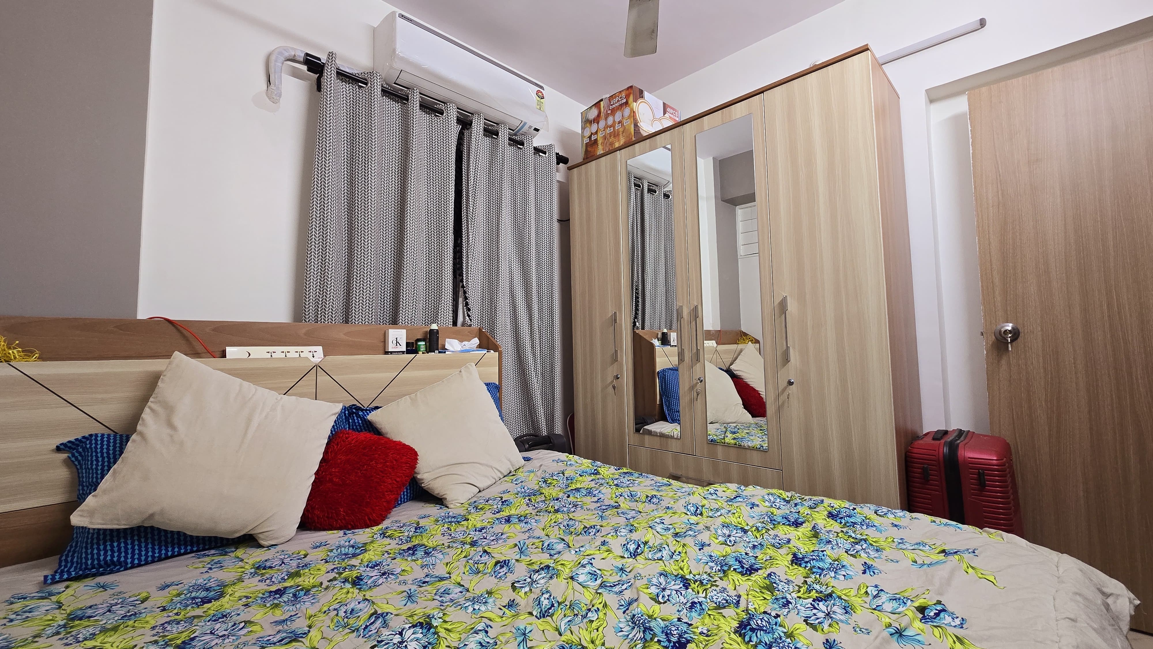 1 BHK Apartment For Sale in Rizwan Apartment