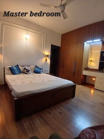 Bedroom in 3 BHK Apartment at Ambika Florence Park, North Mullanpur – for Rent