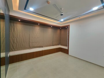 Room in 2 BHK Apartment at Bhartiya Nikoo Homes Phase 2, Thanisandra Main Road – for Rent