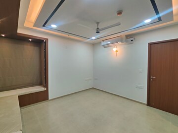 Room in 2 BHK Apartment at Bhartiya Nikoo Homes Phase 2, Thanisandra Main Road – for Rent