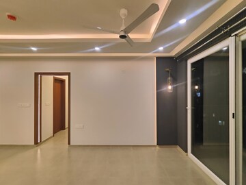 Room in 2 BHK Apartment at Bhartiya Nikoo Homes Phase 2, Thanisandra Main Road – for Rent