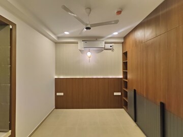 Room in 2 BHK Apartment at Bhartiya Nikoo Homes Phase 2, Thanisandra Main Road – for Rent