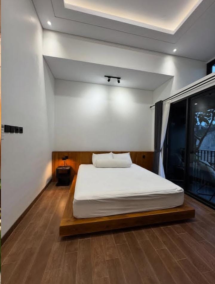 3 BHK + Pooja Room,Extra Room Builder Floor For Sale in Building Floor 