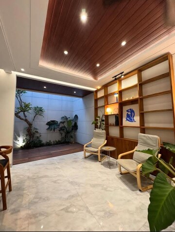 Parking in 3 BHK Builder Floor at Sector 35 – for Sale