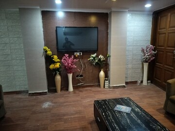 Parking in 1 BHK Apartment at Palm Residency Chhatarpur, Chattarpur – for Rent