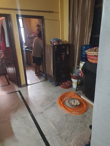Furnished Amenities in 2 BHK Apartment at Hindon Vihar, Sector 49 – for Sale