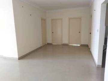 Room in 3 BHK Apartment at Parkway Tivoli Apartment, Whitefield – for Sale