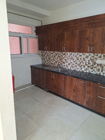 Kitchen in 2.5 BHK Apartment at Prestige Lakeside Habitat, Varthur – for Sale