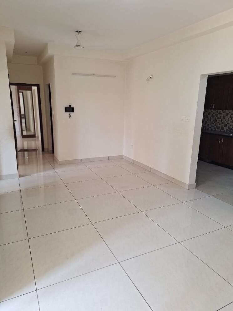 Bathroom, prestige-lakeside-habitat 2.5 Bedroom 1345 Sq.Ft. Apartment In Varthur Bangalore 8931767