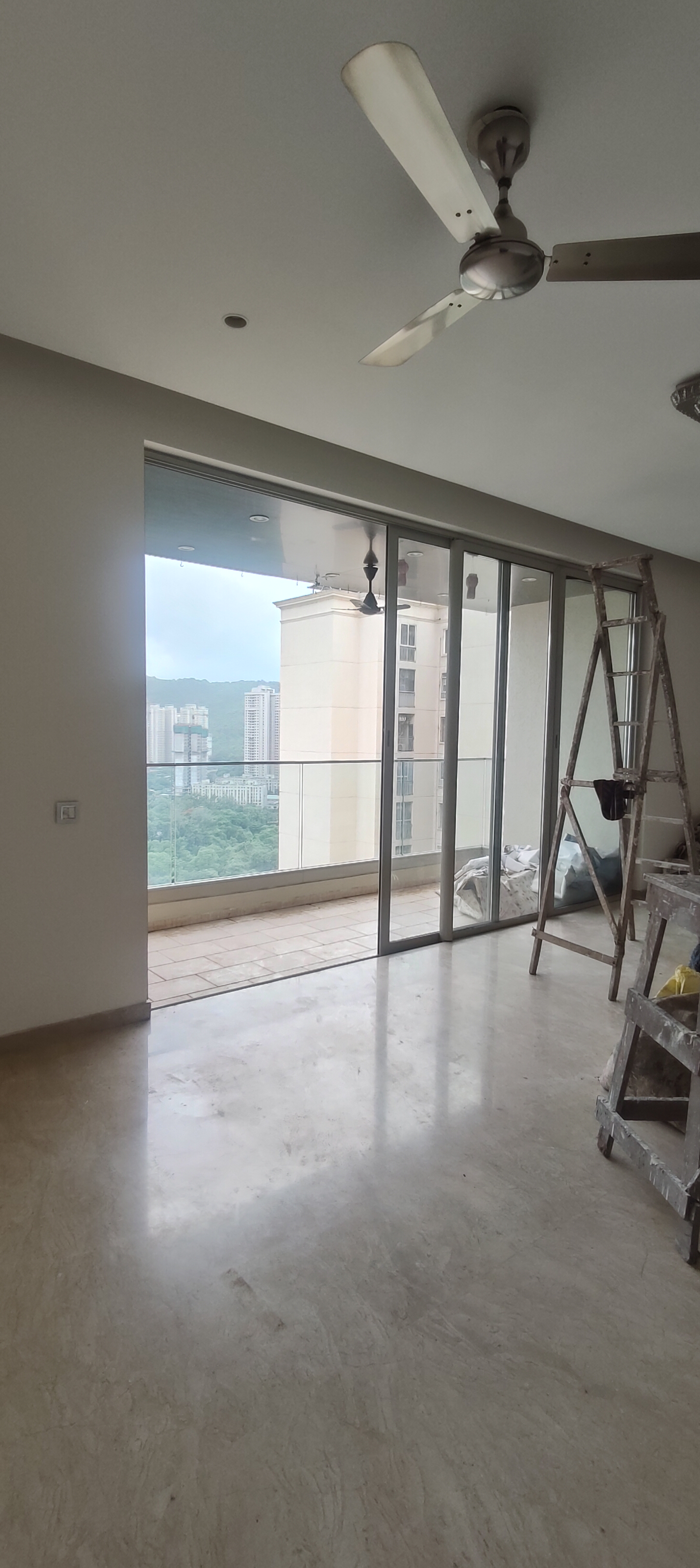 3 BHK 1305 Sq.Ft. Apartment in One Hiranandani Park