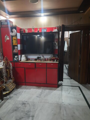 Furnished Amenities in 2 BHK Apartment at Hindon Vihar, Sector 49 – for Sale