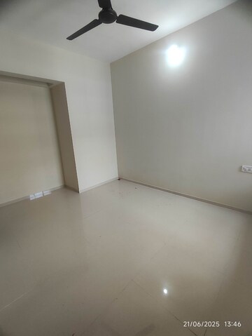 Room in 3 BHK Apartment at Rustomjee Avenue M, Virar West – for Rent