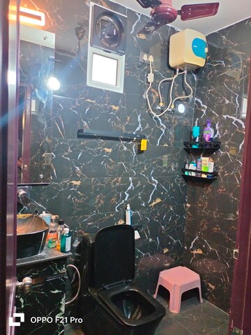 Master Bedroom in 3 BHK Builder Floor at Uppal Southend, Sector 49 – for Rent