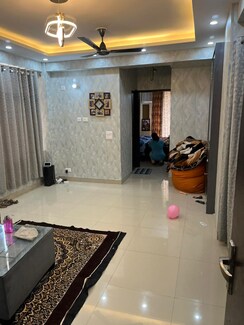3 BHK + Servant Room Apartment For Sale in Gulmohur Garden