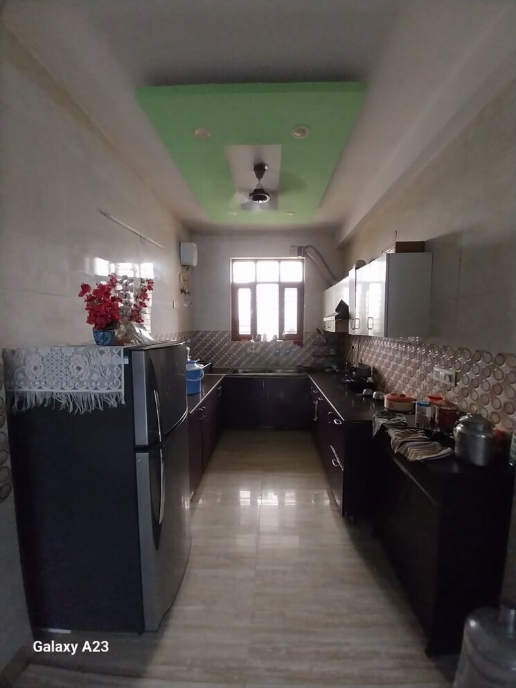 Living Room, bptp-park-grandeura 3.5 Bedroom 2300 Sq.Ft. Apartment In Sector 82 Faridabad 8931889