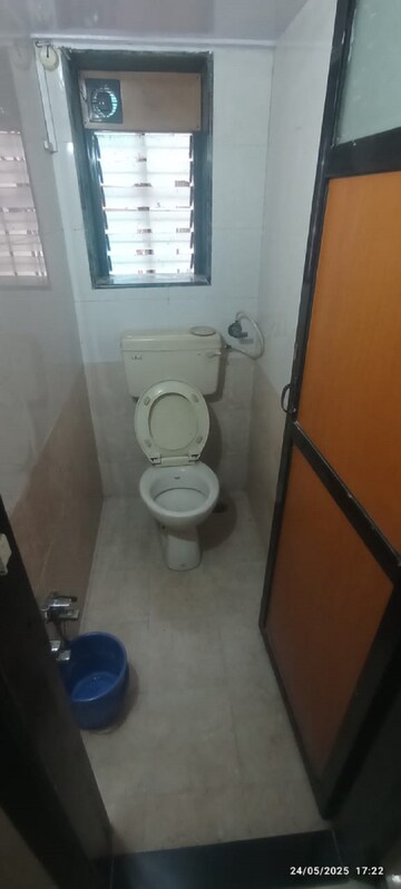 Bathroom in 1 BHK Apartment at Thane West – for Sale