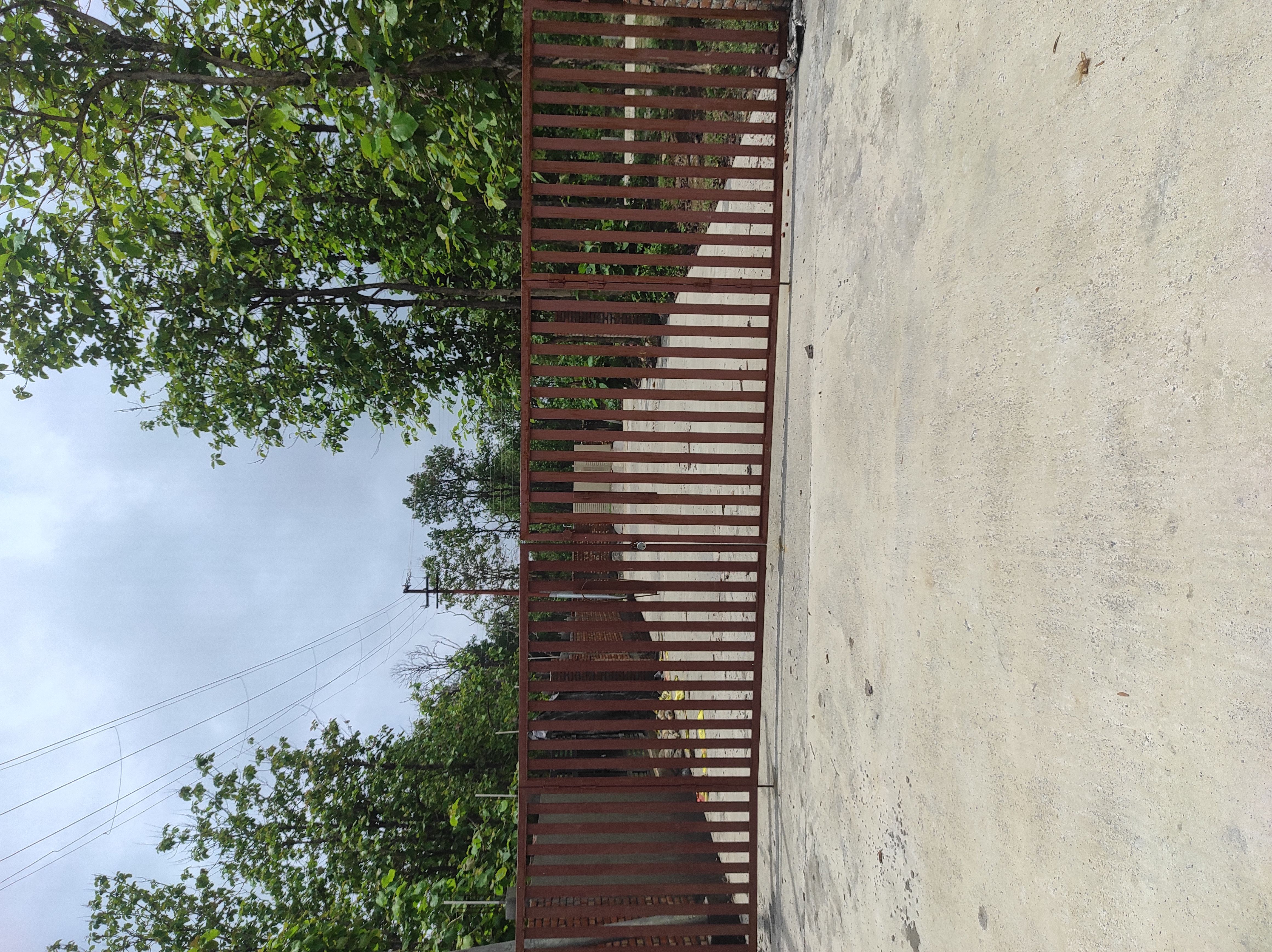 Plot For Sale in Pondha