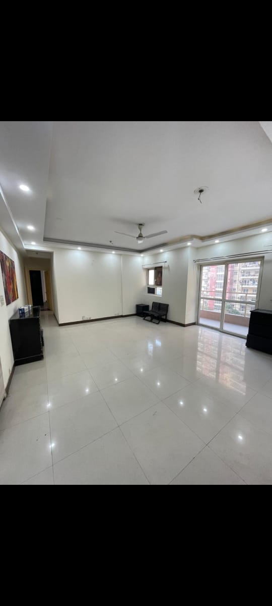 3.5 BHK + Servant Room Apartment For Sale in BPTP The Resort