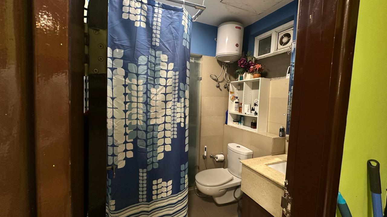 3.5 BHK + Pooja Room,Study Room Builder Floor For Sale in Emaar The Palm Drive-Palm Studios