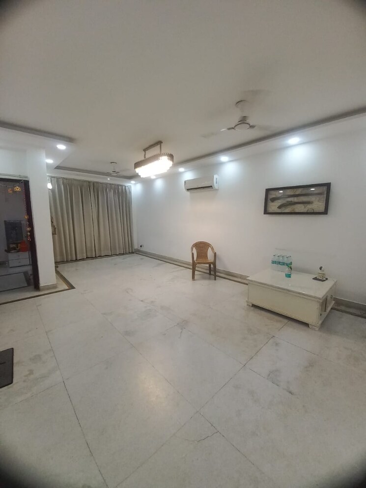 Living Room, ss-the-palladians 3 Bedroom 2000 Sq.Ft. Builder Floor In Sector 47 Gurgaon 8931999