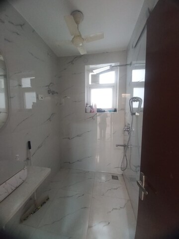 Bathroom in 3 BHK Builder Floor at SS The Palladians, Sector 47 – for Rent