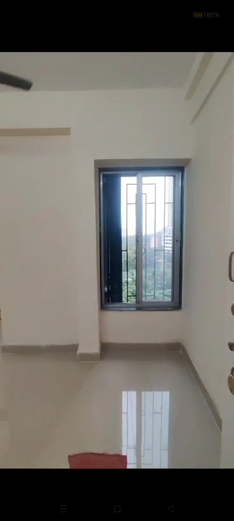 Room, shreeniwas-tower 1 Bedroom 250 Sq.Ft. Apartment In Lower Parel Mumbai 8932009