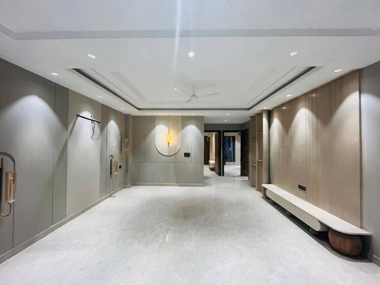 Room, parklands 3 Bedroom 290 Sq.Yd. Builder Floor In Sector 85 Faridabad 8932128