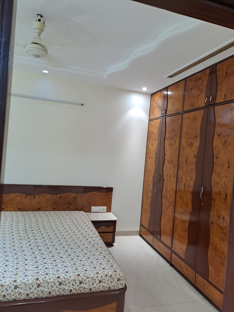 Master Bedroom, royal-classic-co-op-society 3 Bedroom 1150 Sq.Ft. Apartment In Andheri West Mumbai 8932079