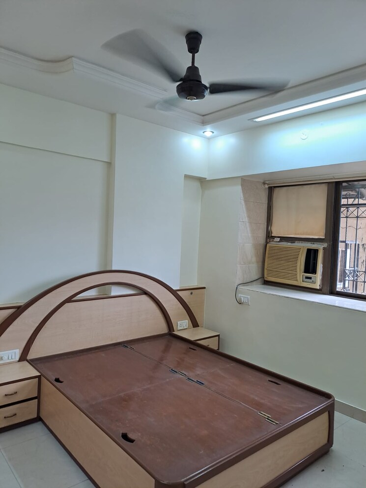 Bedroom, royal-classic-co-op-society 3 Bedroom 1150 Sq.Ft. Apartment In Andheri West Mumbai 8932079