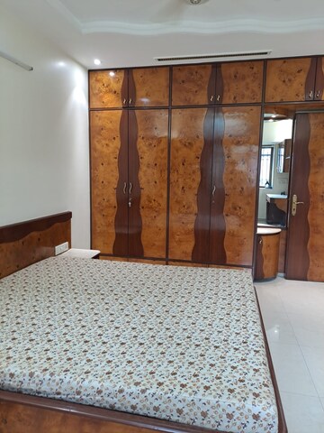 Master Bedroom in 3 BHK Apartment at Royal Classic Co Op Society, Andheri West – for Rent