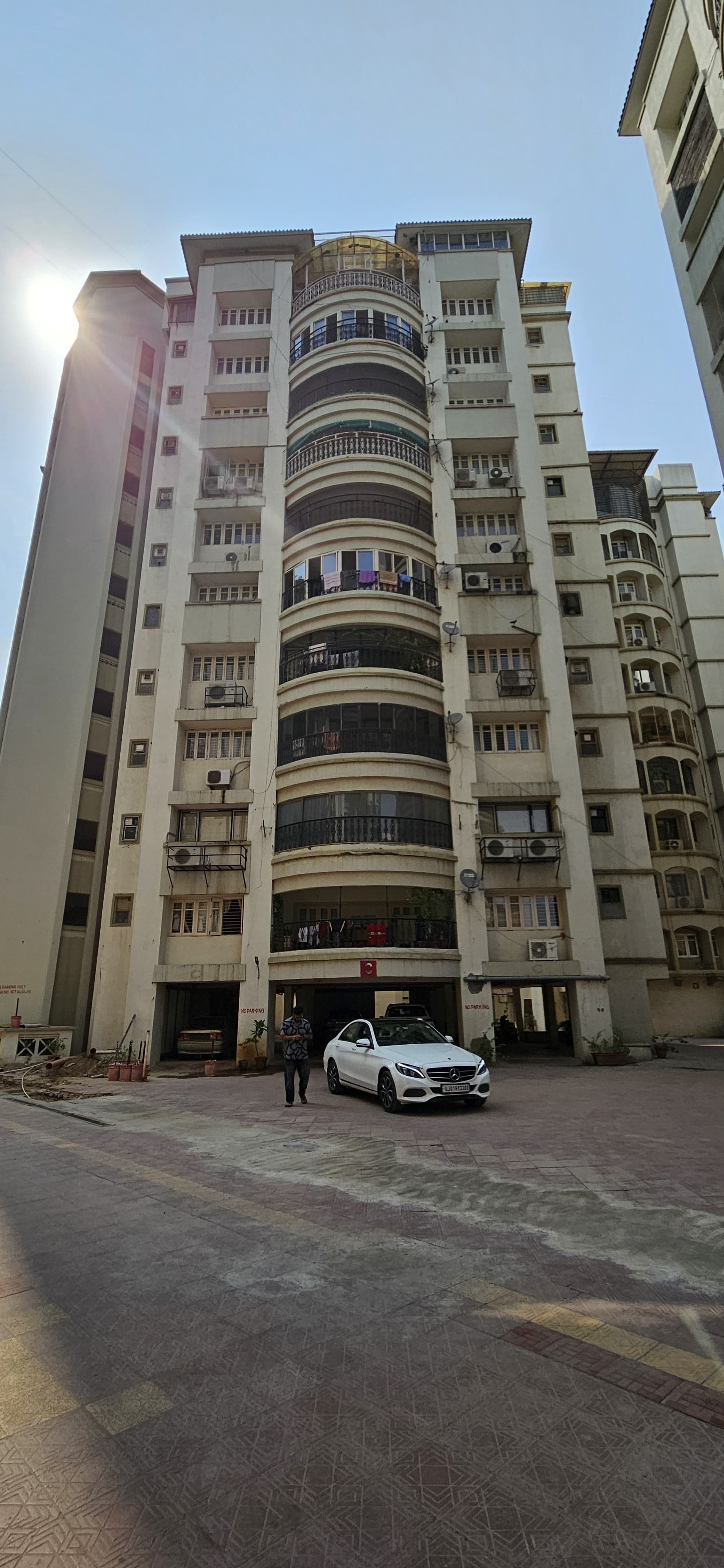 3 BHK + Pooja Room,Servant Room Apartment For Sale in Satellite